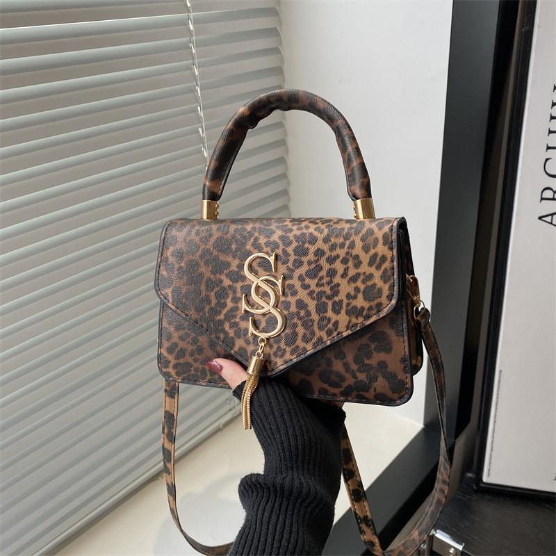 Chic Leopard Print Handheld Small Square Bag For Women Stylish Trendy Shoulder Tote