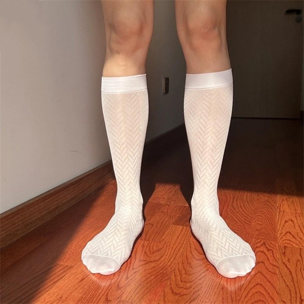 Ultra-dünne Kleidersocken aus Eis seide, transparente Mittelschaft-Strümpfe, bequeme Socken unter dem Knie, Sommer