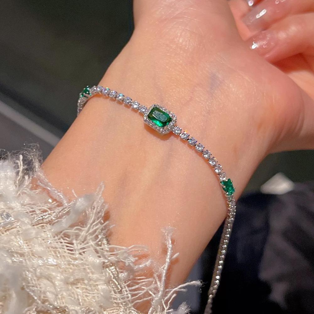 Luxury Emerald Bracelet for Women Elegant Yellow Diamond Square Crystal Bracelet Fashion Jewelry