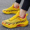 Herren Laufschuhe sind leicht, atmungsaktiv, bequem, modisch, vielseitig und für Herren-Freizeitsport geeignet.