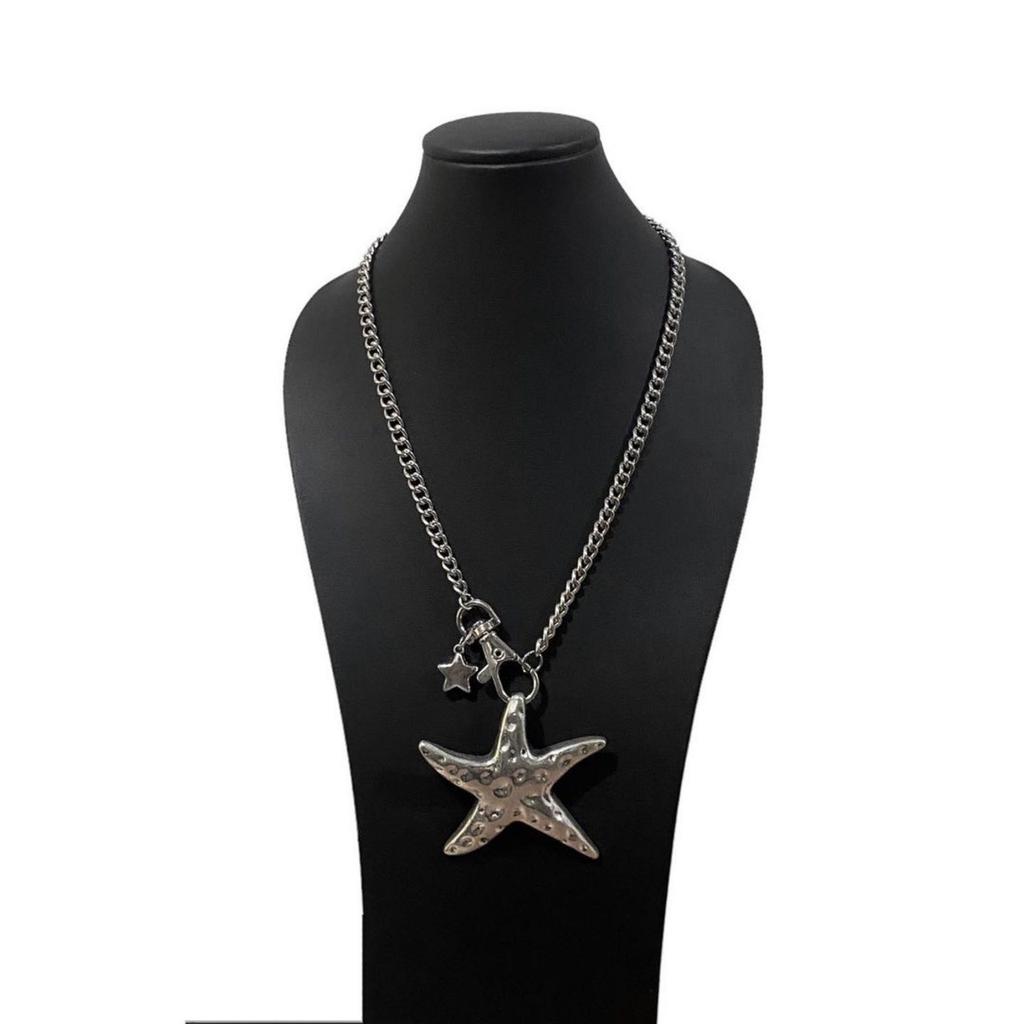 Trendy Y2K Star Pendant Necklace Vintage Goth Simple Multi Layered Metal Chain Necklace Women Charm Statement Jewelry Gifts