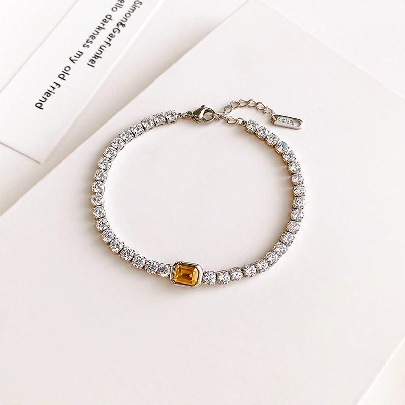 

Новый модный минималистский браслет из титановой стали с бриллиантами