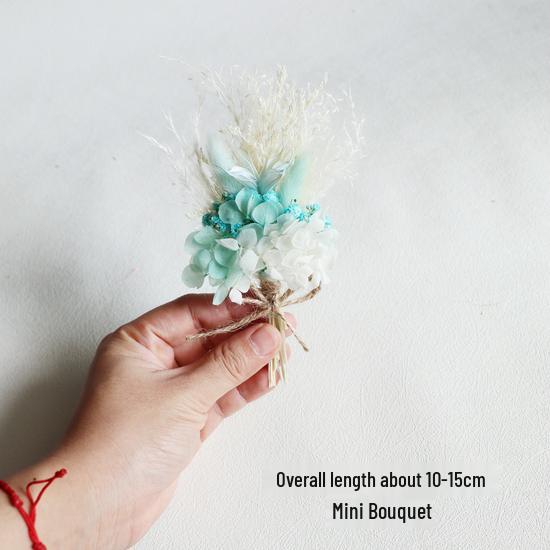 Mini Dried Flower Bouquet: Natural Air-Preserved Flowers Gift Box for DIY Decor and Handmade Ornaments.