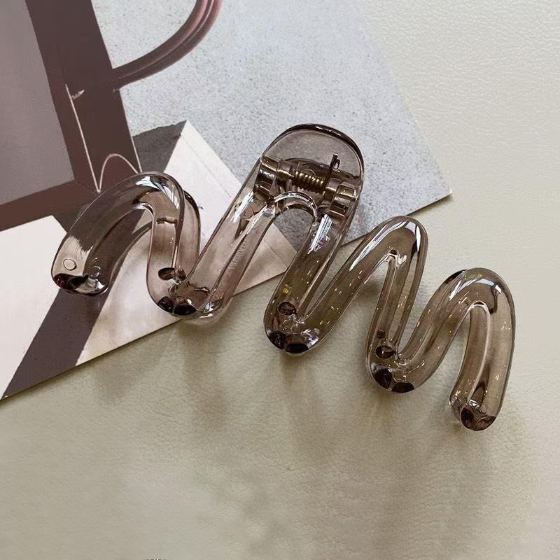 Damen Wellig Hochglänzend Bernsteinbraun 11cm/4.33in Großer Leichter Kunststoff Haarclip Elegantes Minimalistisches Haaraccessoire