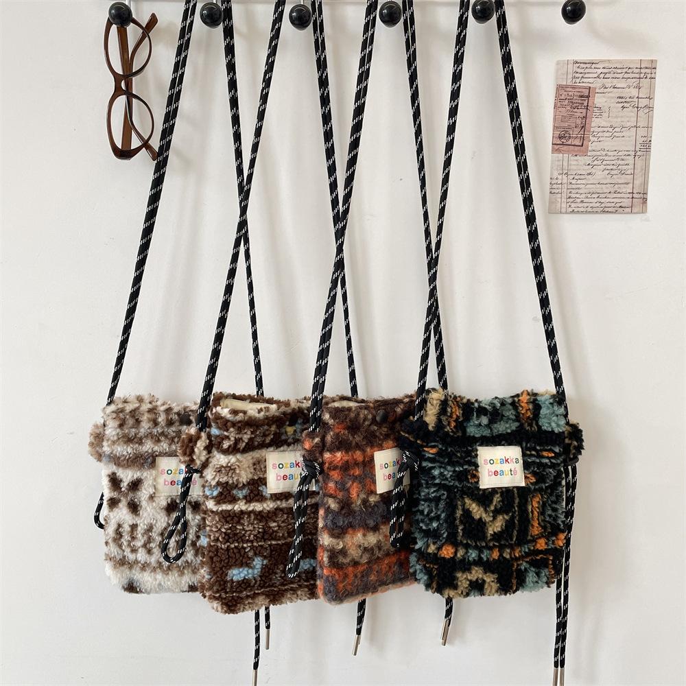 Soft Messenger Bag Plush Flower Commuter Leisure Bag Shopping Underarm Mobile Phone Bag Shoulder Bag