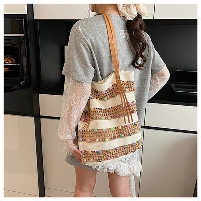 Vielseitige gestreifte Stricktasche Neue Mode Perlen-Schulter-Tragetasche Eimertasche mit großem Fassungsvermögen