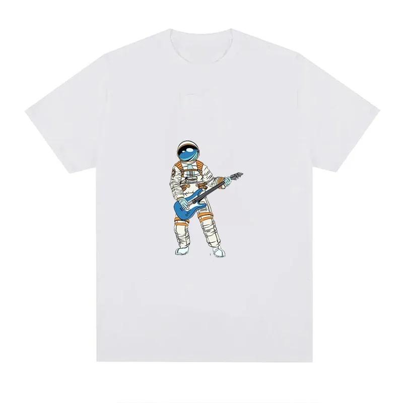 Funny Moon Astronaut T-Shirt Men Women Plus Size Fashion Oversized Breathable O-Neck Casual Streetwear Harajuku Unisex Tees