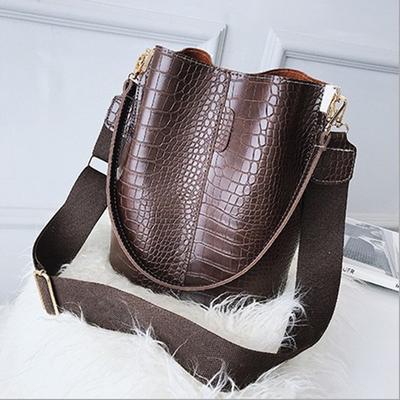 New Fashionable High-quality Crocodile Pattern Single Shoulder Crossbody Bag Feminine Bucket Bag Trendy