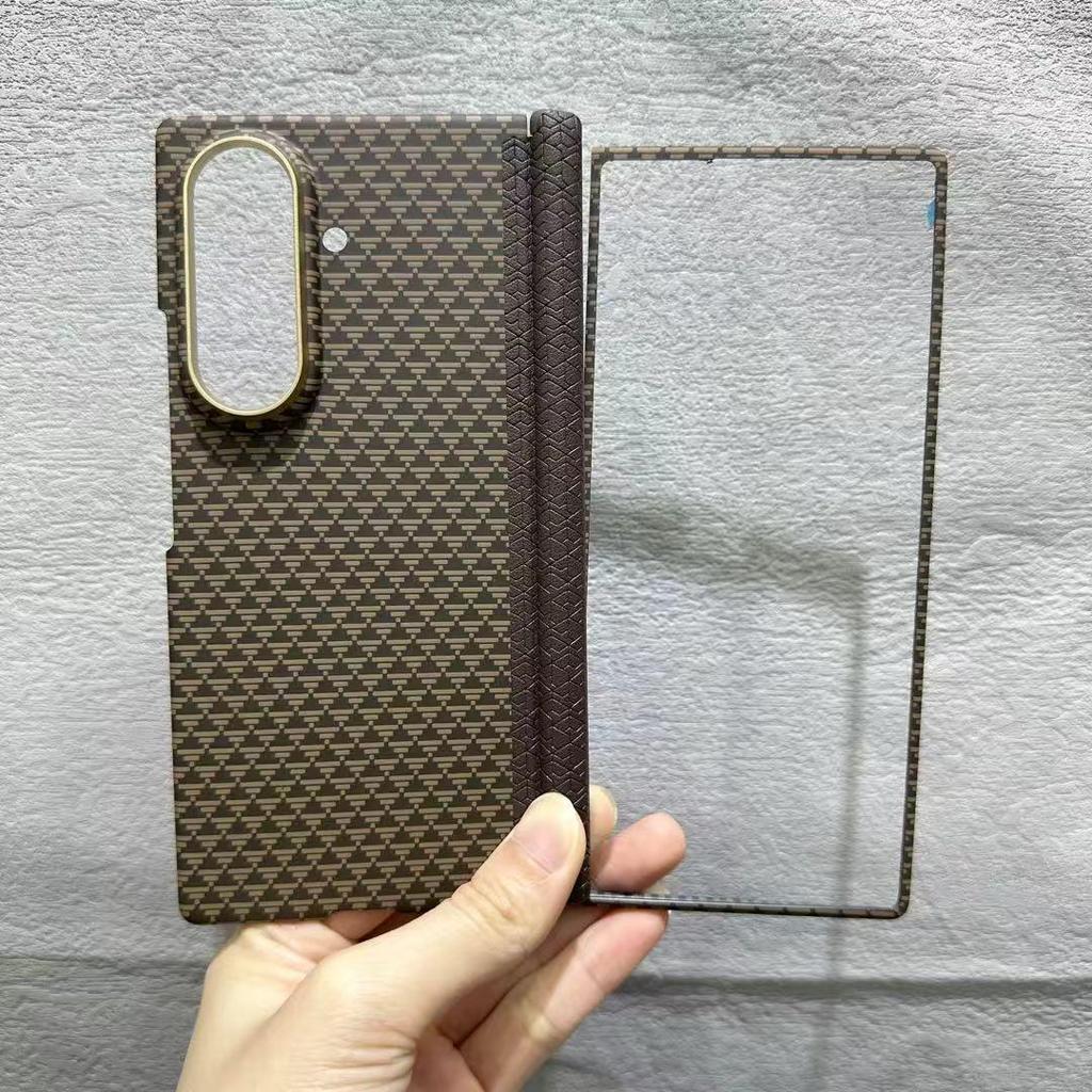 Funda Magnética Ultra Fina de Fibra de Carbono para Samsung Z Fold7, Protección Nano PC de Eje Medio