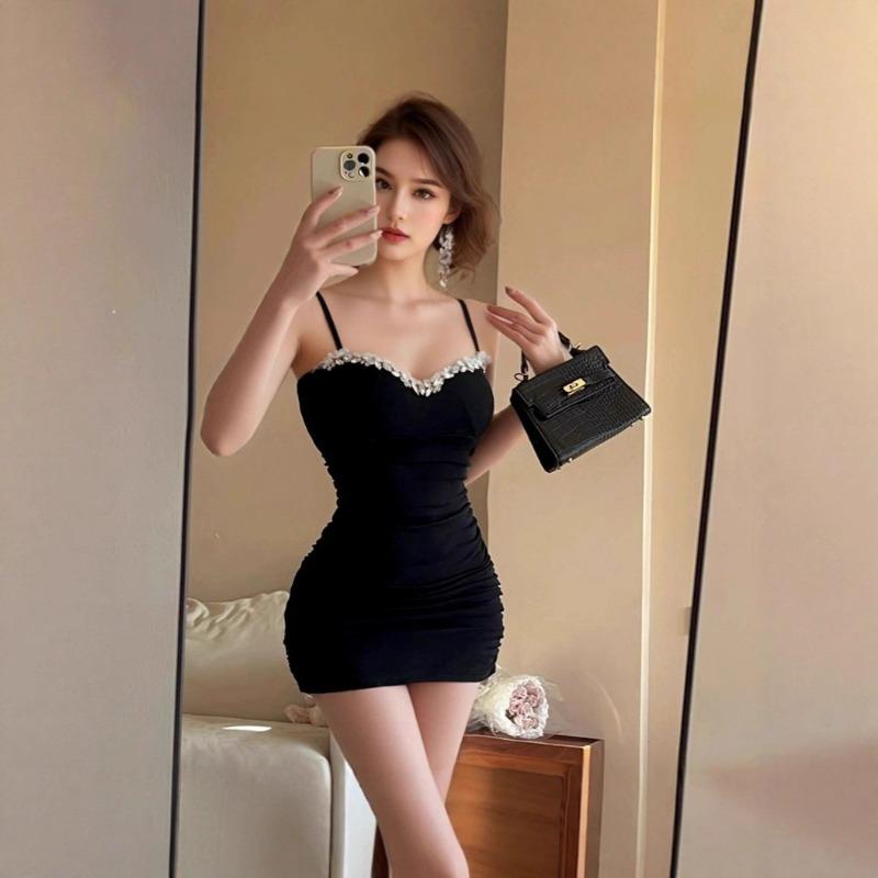 Pure Desire Wind Heavy Industry Diamond-encrusted Temperament Waist Halter Thin Hip-wrapped Sexy Suspender Slim Slim Dress