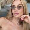 Women's Cat-eye Sunglasses: High-end Retro Street Style GG1603S
