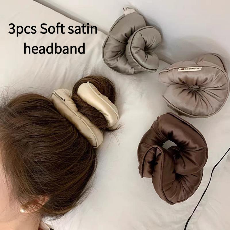 

Set of 3 random color ultra-soft satin headbands, 3D thick large hair ties, simple and versatile, suitable for updos.