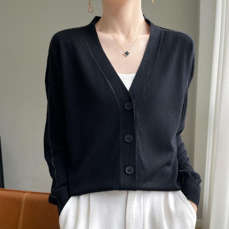 Spring new women's wool knitted sweater women's V-neck cardigan sweater women's jacket long-sleeved batch