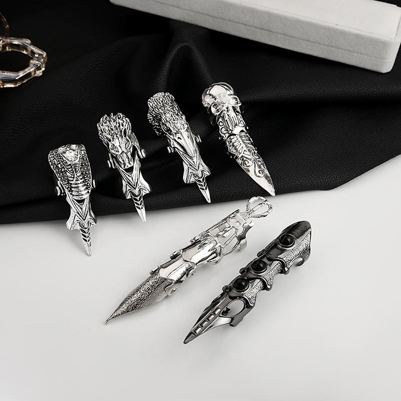 Metal Punk Joint Ring, Exaggerated Personality Spikes Movable Retro Exoskeleton Ring