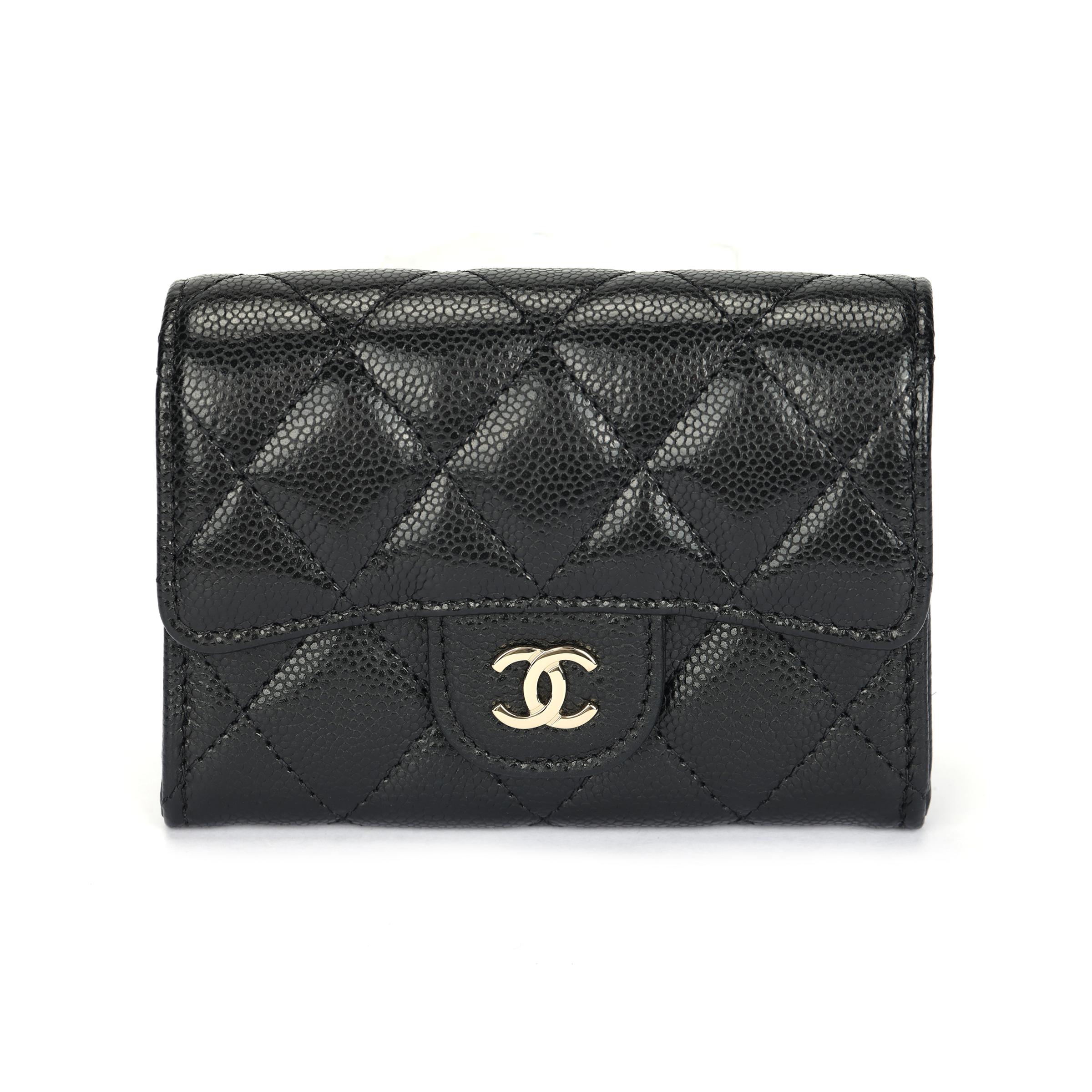 

Chanel 24A Light Gold Buckle Quilted Double C Logo Grain Leather Card Holder Women Card Holder Black AP4096-B10583-C3906 Box(Basic Set+Box)