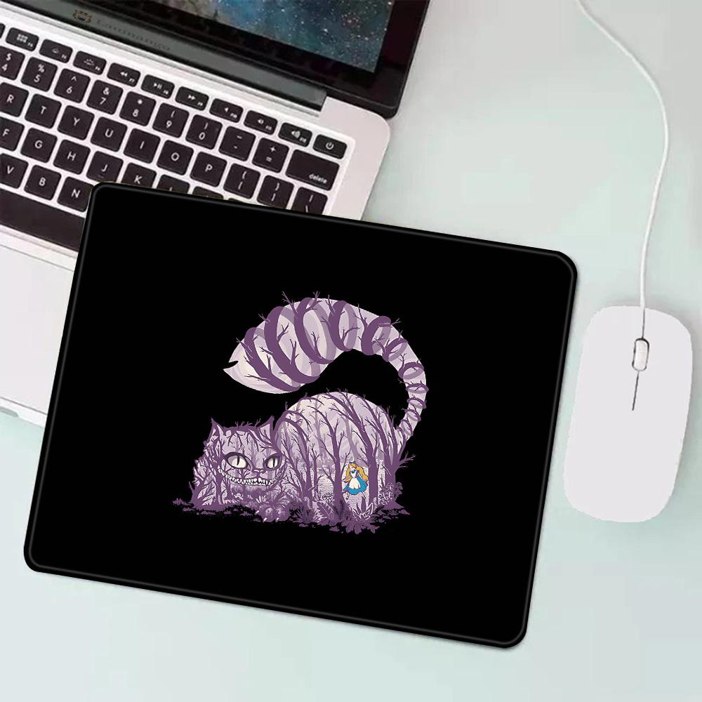 Cute Alices in Wonderland Gaming Mouse Pad XS Small Mousepad For PC Gamer Desktop Decoration Office Mouse Mat Deskmat Rug
