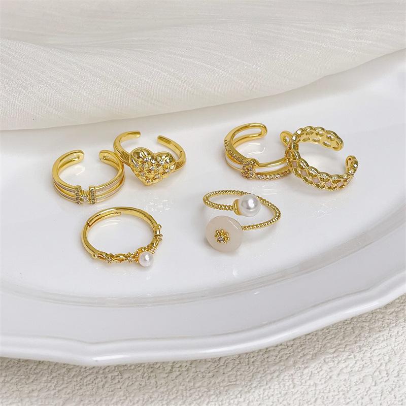 Gold Liebe Retro Offener Ring Französischer Mittelalterstil Eleganter Mode-Tropfen-Glasur Premium-Ring Zeigefingerring