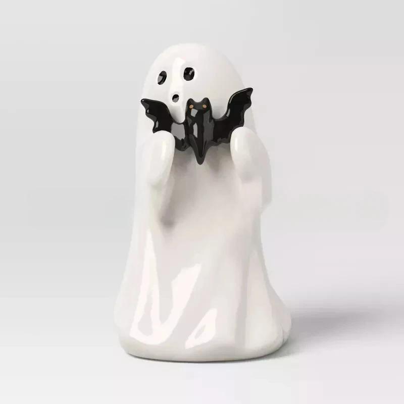 

15CM Halloween Decoration Ghost Dog Walking Statue Resin Desktop Decoration Ghost Model Cute Ghost Figurine Home Decor
