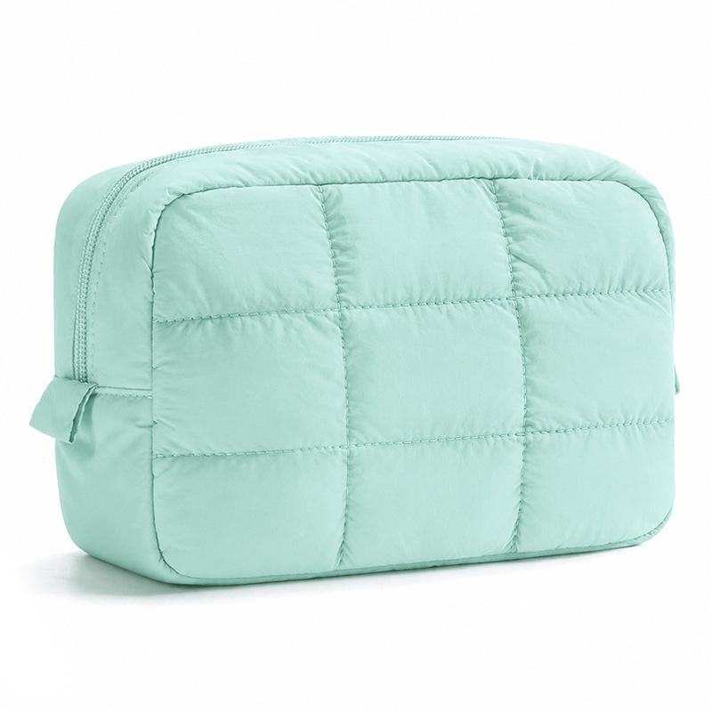 Multi-functional Lightweight Travel Makeup Bag with Large Capacity and Multi-layer Compartments