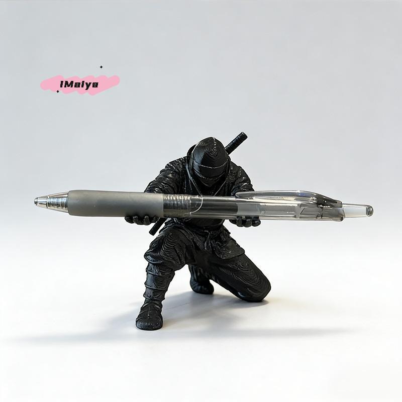M-Creative Ninja-Style Single Kneeling Knight Pen Holder Armor Knight Kneeling Figurine Pen Holder Desktop Stand Storage Decor