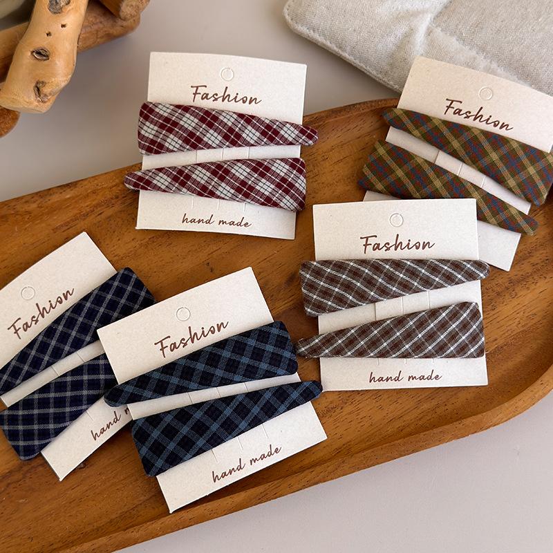 2025 New French Retro Plaid Fabric Hair Clips Large Edge Fashionable Side Bangs Women's Hairpins Stylish Hair Accessories