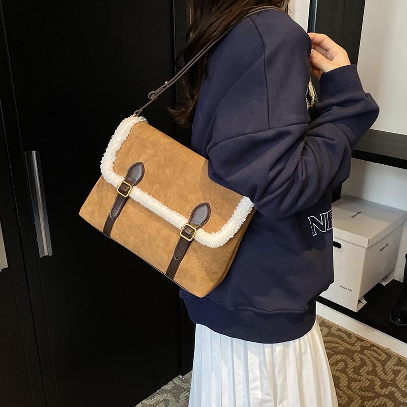 Premium autumn and winter lamb wool bag women's 2025 new trendy shoulder bag ins niche leopard print messenger bag