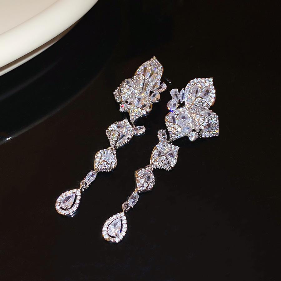 European and American geometric color flower zircon fringed earrings, stud earrings, exquisite luxury earrings, women