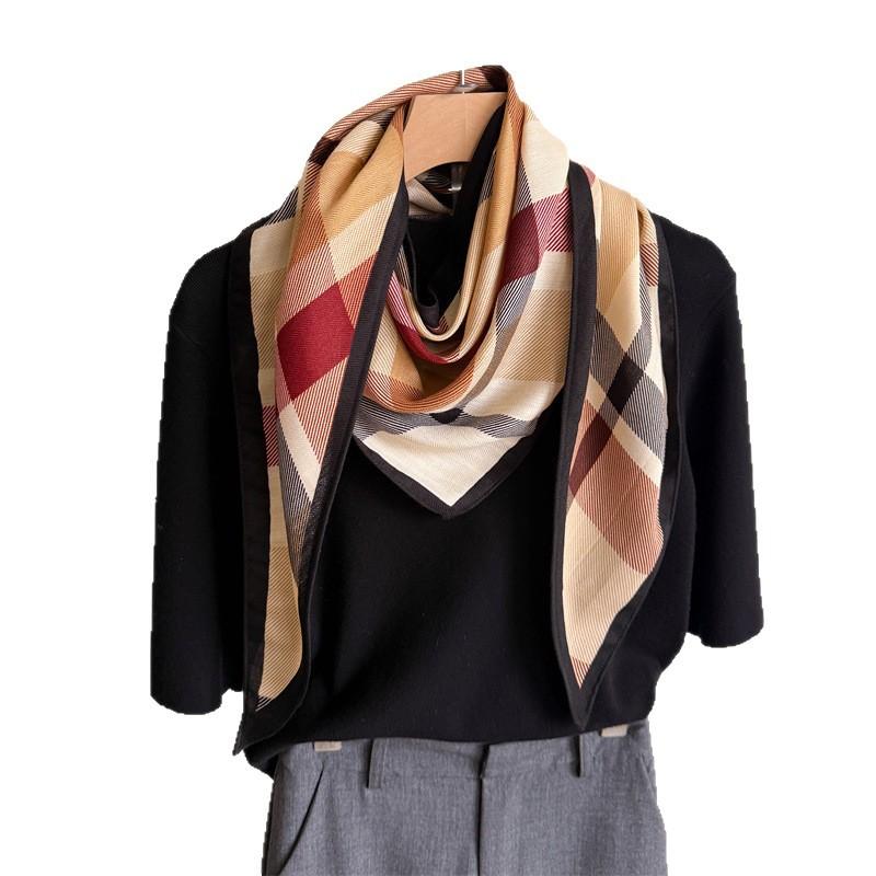 Vintage Plaid Herringbone Velvet Triangle Scarf Thermal Shawl Scarf Women's Versatile Autumn and Winter Scarf Headscarf Scarf
