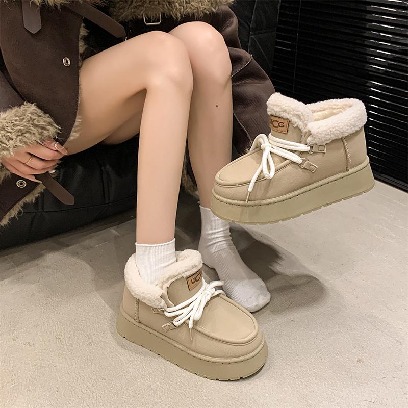 Модные женские ботильоны для отдыха на природе 2024 года — фото 5