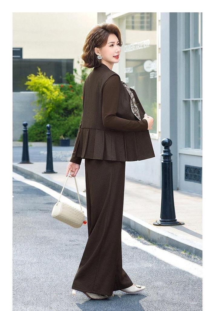 Elegant Spring Vest & Wide-Leg Pants Set: 2026 Slimming Three-Piece for Middle-Aged Women