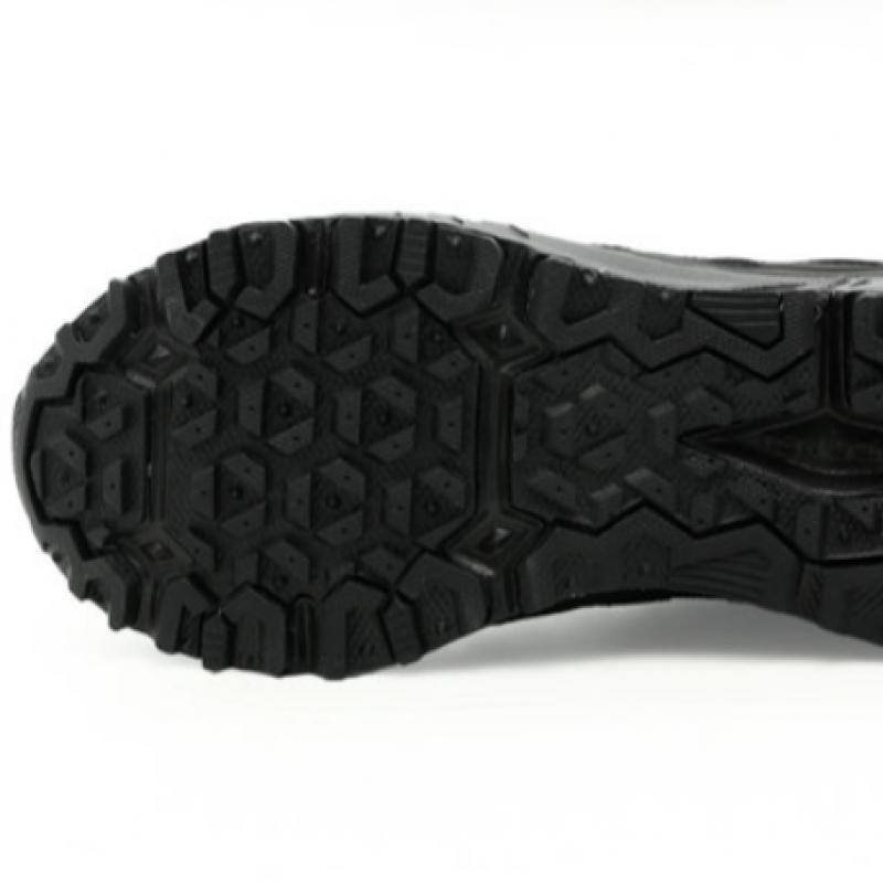 New Balance Club  Trail Running Shoes