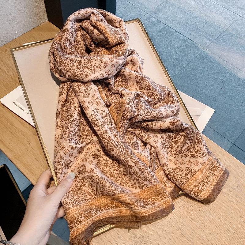 Spring and summer new shawl scarf temperament large square scarf fashion trend temperament women s silk scarf light luxury high-end scarf 90*180cm