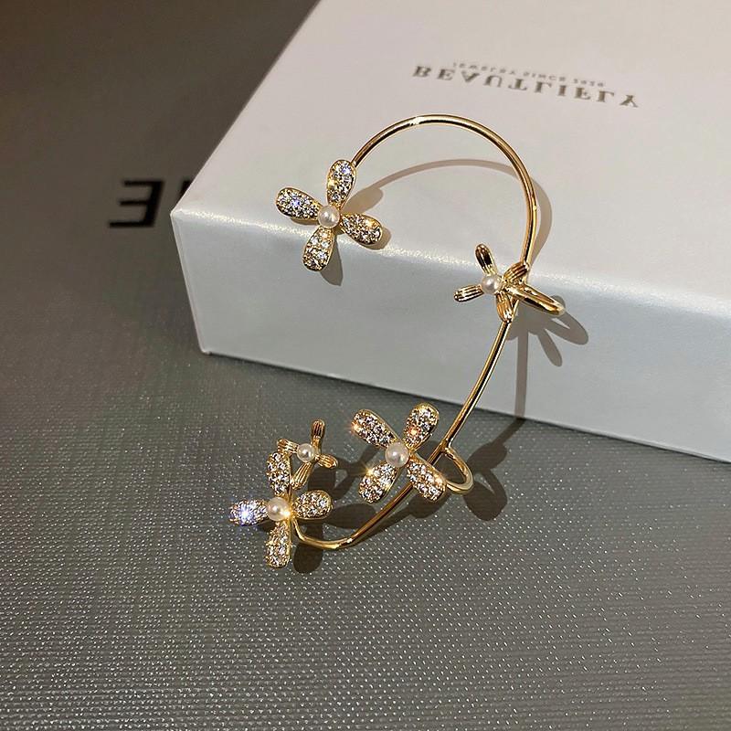 Silver Needle Twisted Diamond Pearl Earrings Simple Versatile Dinner Earrings Korean Ins Style Niche Earrings Women