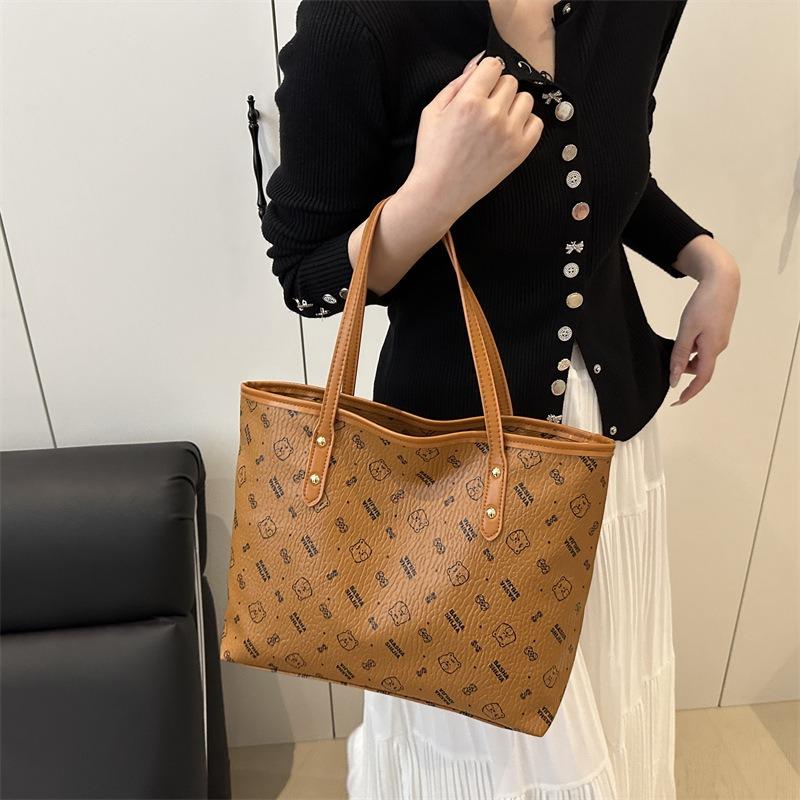 Fashion trend shoulder handbag new casual personality large capacity tote bag simple underarm commuter bag