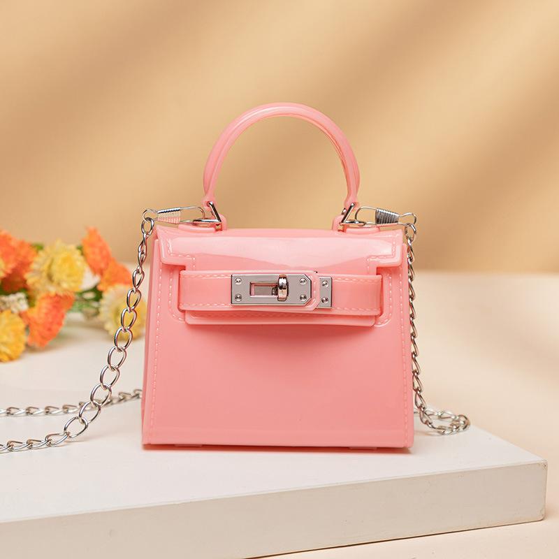 Guangzhou women's bag new trend fashion jelly bag hand candy shoulder messenger women's bag
