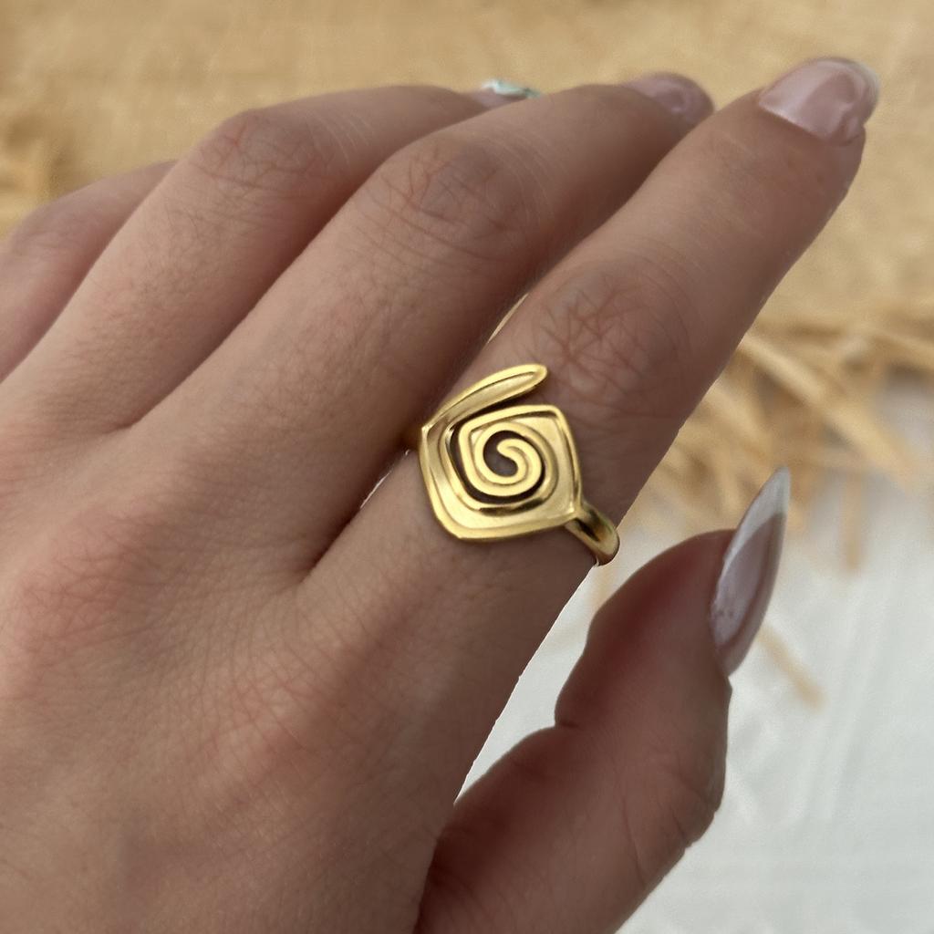 Stainless Steel Irregular Geometric Ring for Women Vintage Gold Color Sun Leaf Joint Finger Ring Party Versatile Jewerly Gifts