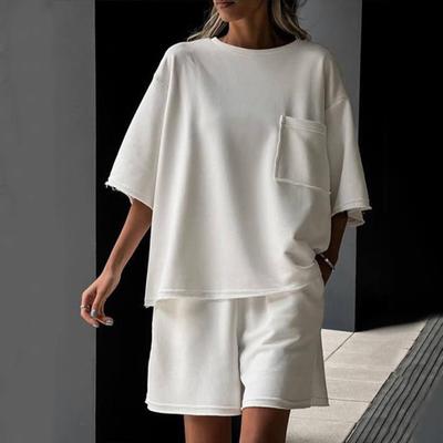 Dámský ležérní dvoudílný outfit top s krátkým rukávem a kulatým výstřihem + šortky s elastickým pasem, letní souprava na doma nebo na ven