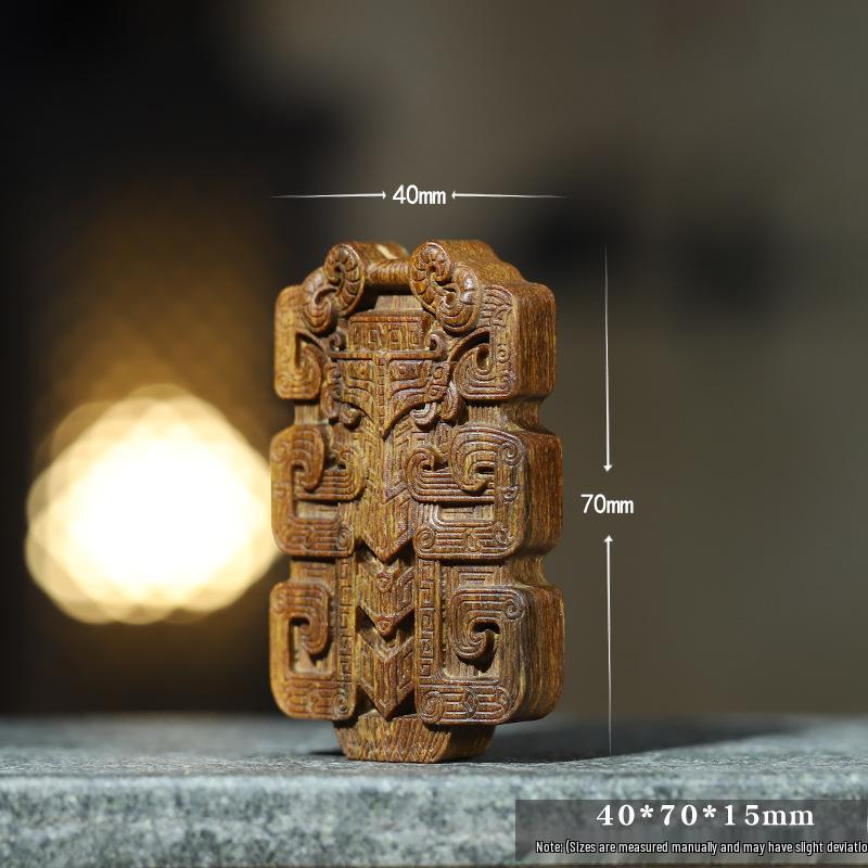 Kinan Agarwood Bronze Pattern Pendant: Chinese Style Carved Ornament Craft
