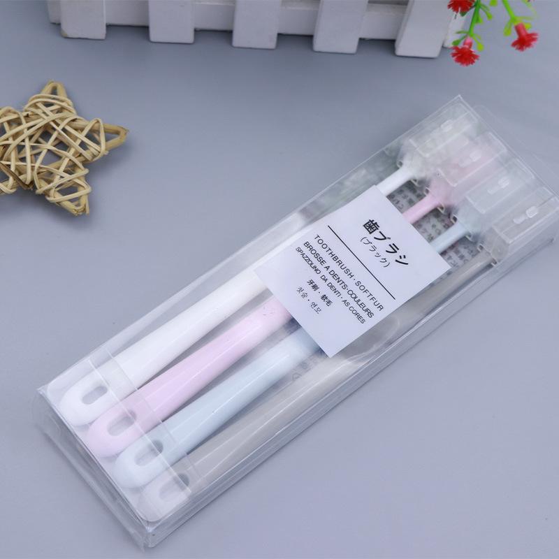 A Set of Four Toothbrushes for Adults or Children Manual Disposable Travel Toothbrush Set Multicolor Travel Toiletries Oral Set