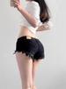 Micro Shorts Jeans Brancos de Cintura Baixa com Barra Desfiada para Mulheres, Estilo Verão, Design Europeu e Americano Colado ao Corpo Rasgado Desgastado