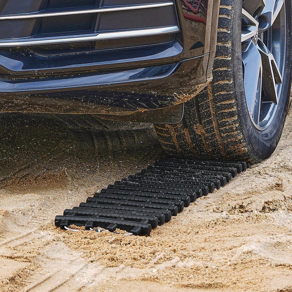 2PCS Traction Boards with TPR for Mud Snow Sand Storage Bags Short Black