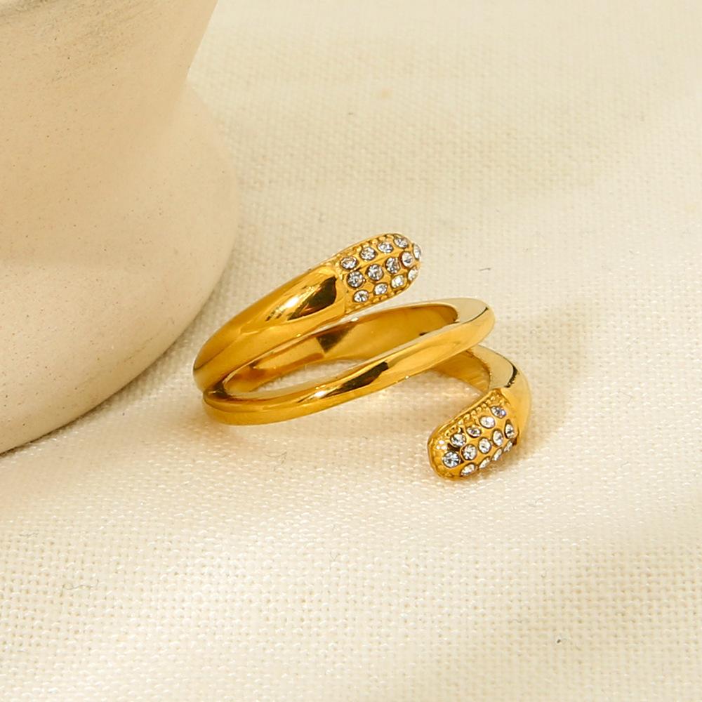 European and American light luxury inlaid rhinestone three-layer cross-wound ring does not fade stainless steel 18k gold waterproof jewelry