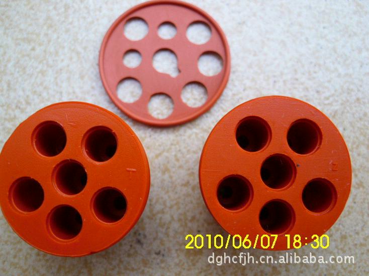 Waterproof Keycap & Rubber Ring Mold with Protective Silicone Sleeve, Grinding Processing, and Spray Painting. Craft