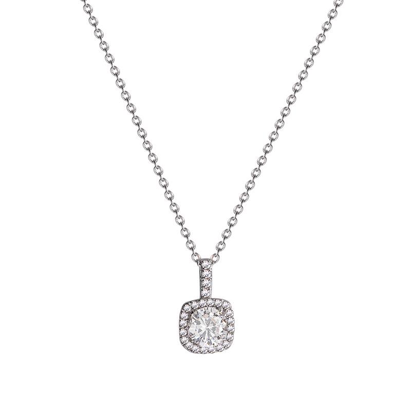 Collier élégant en acier titane zirconium micro-incrusté sud-coréen: Une chaîne clavicule argentée polyvalente, simple et tendance