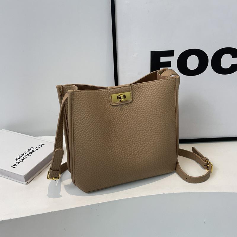 Bag Women's Large Capacity Underarm Bag 2025 New Fashion One-shoulder Bucket Bag Retro High-end Texture Crossbody Bag