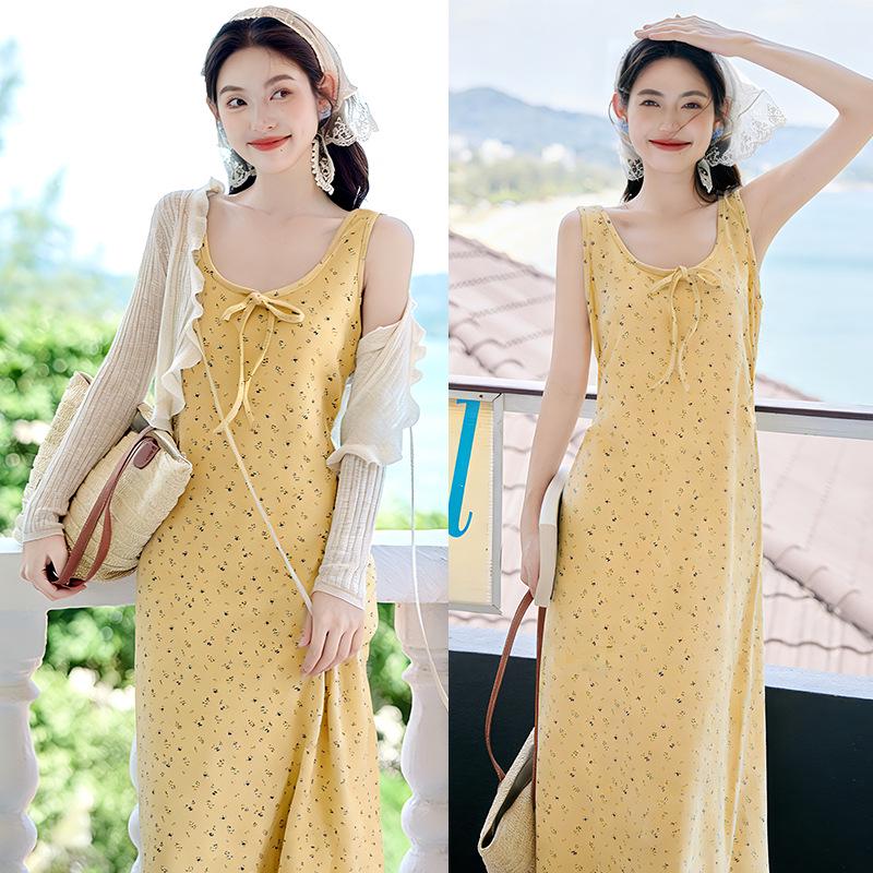 Plus Size Women s 2026 Spring/Summer Yellow Floral Camisole Dress with Knit Cardigan in French Resort Style XL