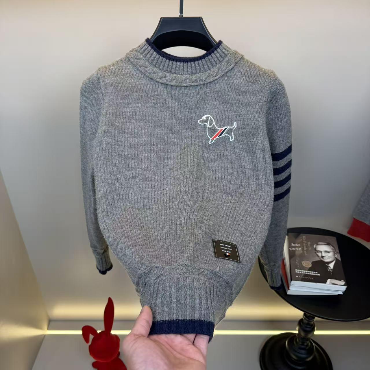 Luxury European Men s Fashionable Knit Sweater - Warm & High-Quality Bestseller XL