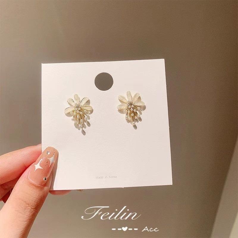 Modische Blume Perle Quaste Hängeohrringe für Frau Hochzeitsschmuck Party Accessoires