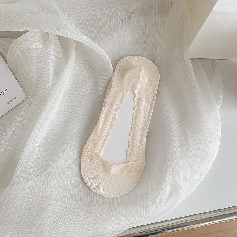 Lace boat socks for women, no heel drop, anti-slip, spring and summer thin shallow-mouthed cotton-soled invisible socks, women's short socks