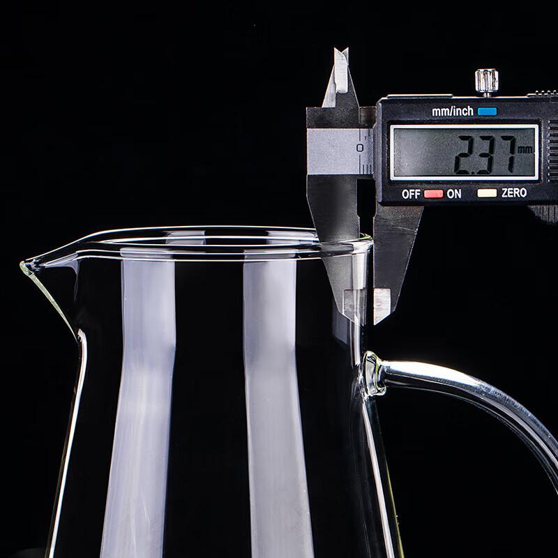 High-Temperature Resistant Glass Water Pitcher